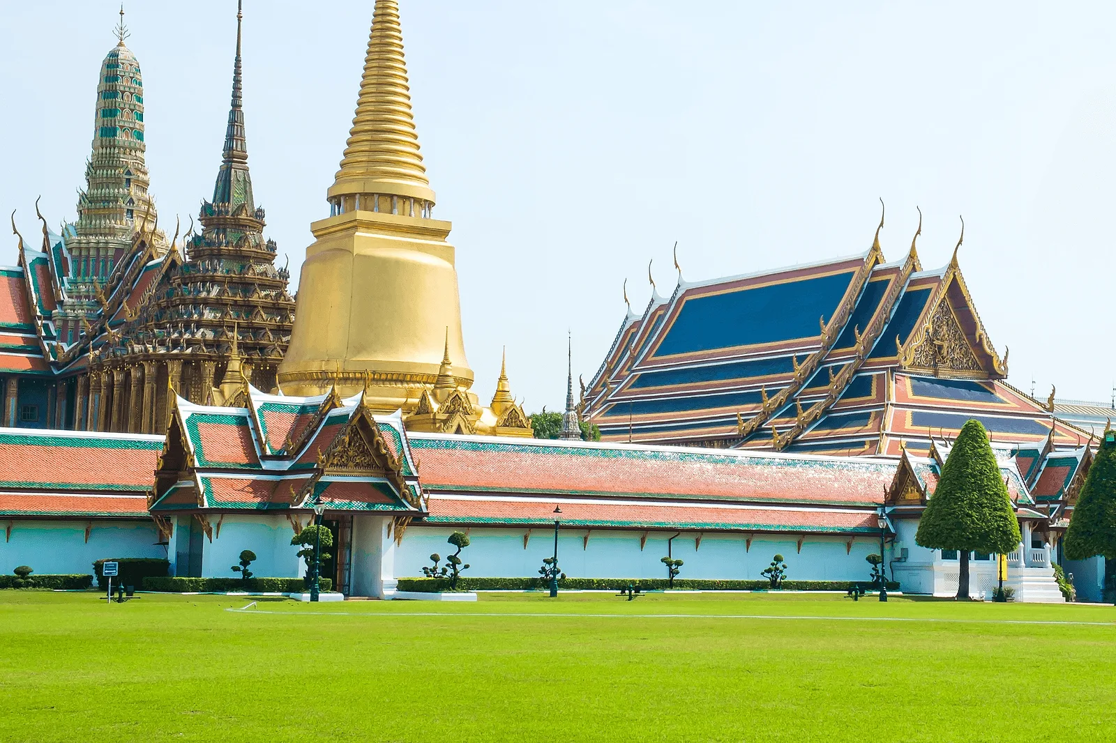 Photoshoot in Bangkok: sanam luang park.