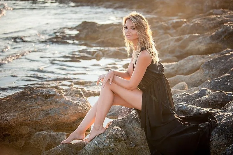 Vacation photoshoot in Ayia Napa by Milena