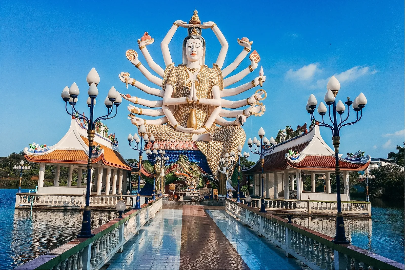 Spot #5: Wat Plai Laem.