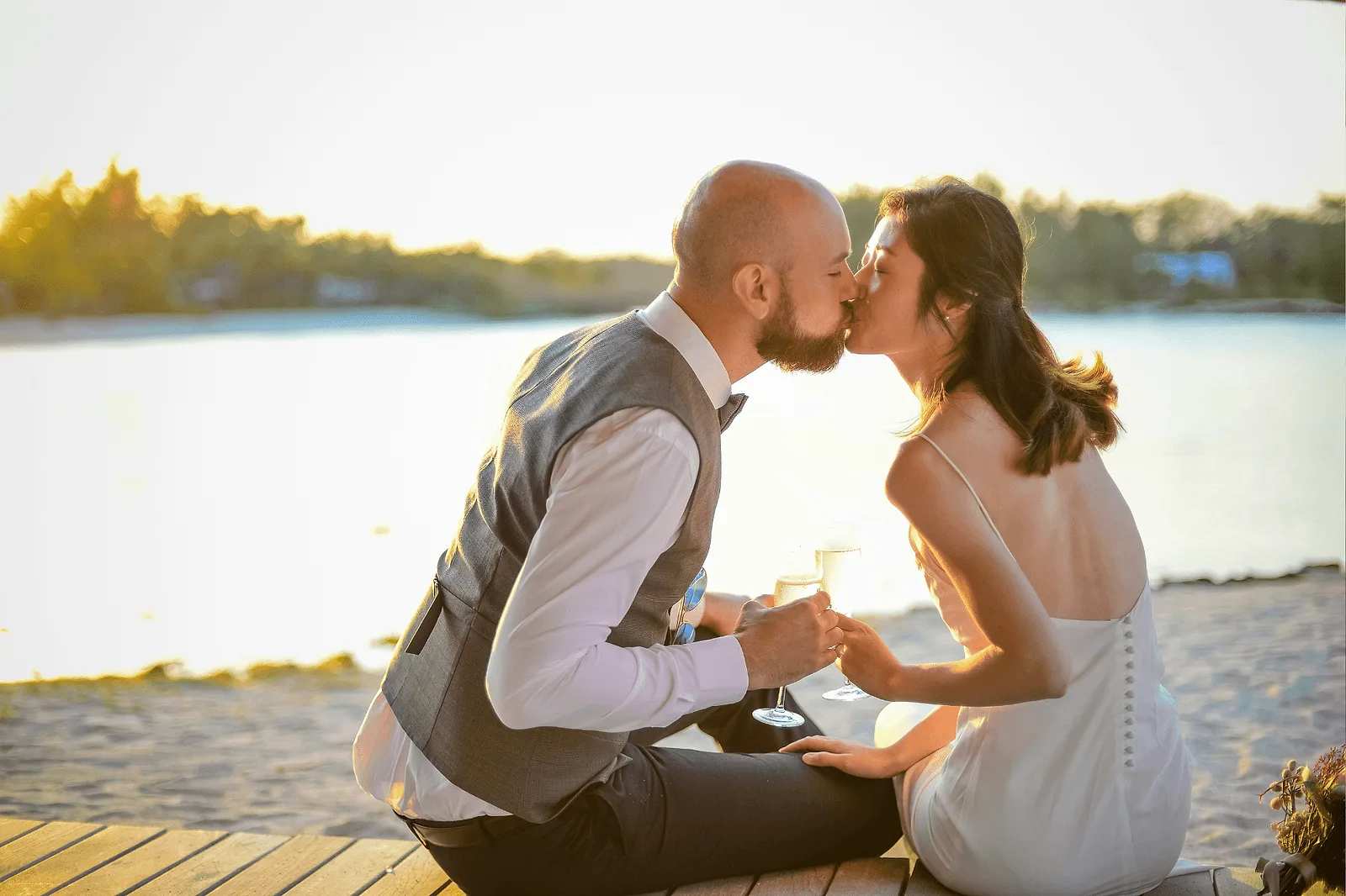 Story: Romantic Pre-Wedding Photoshoot in the Paradise.