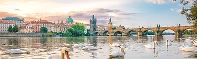 Charles Bridge, photo spot in Prague
