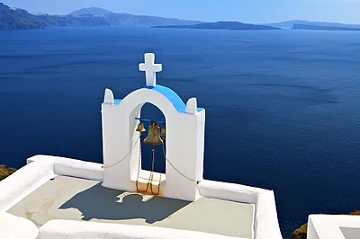 Oia — popular photoshoot spot in Greece