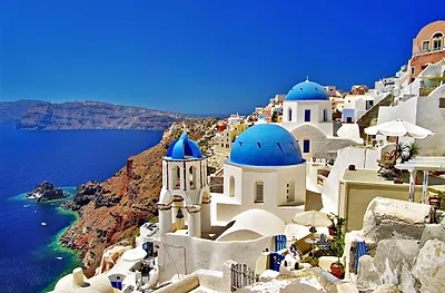 Imerovigli — popular photoshoot spot in Greece