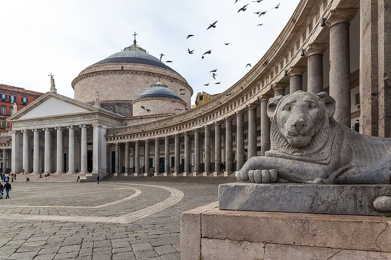 Plebiscito Square & Royal Palace