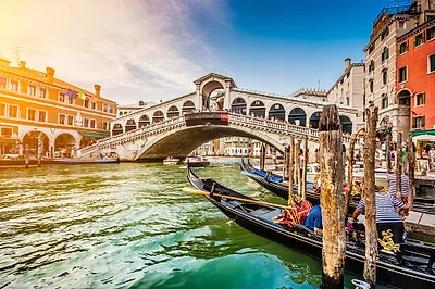 Rialto — popular photoshoot spot in Venice