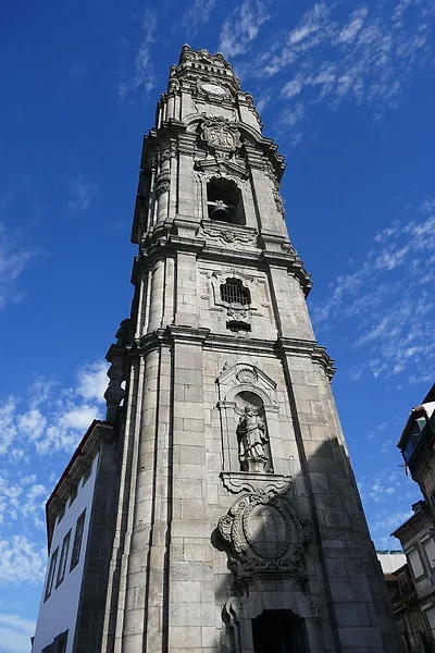 Clérigos Tower — popular photoshoot spot in Porto