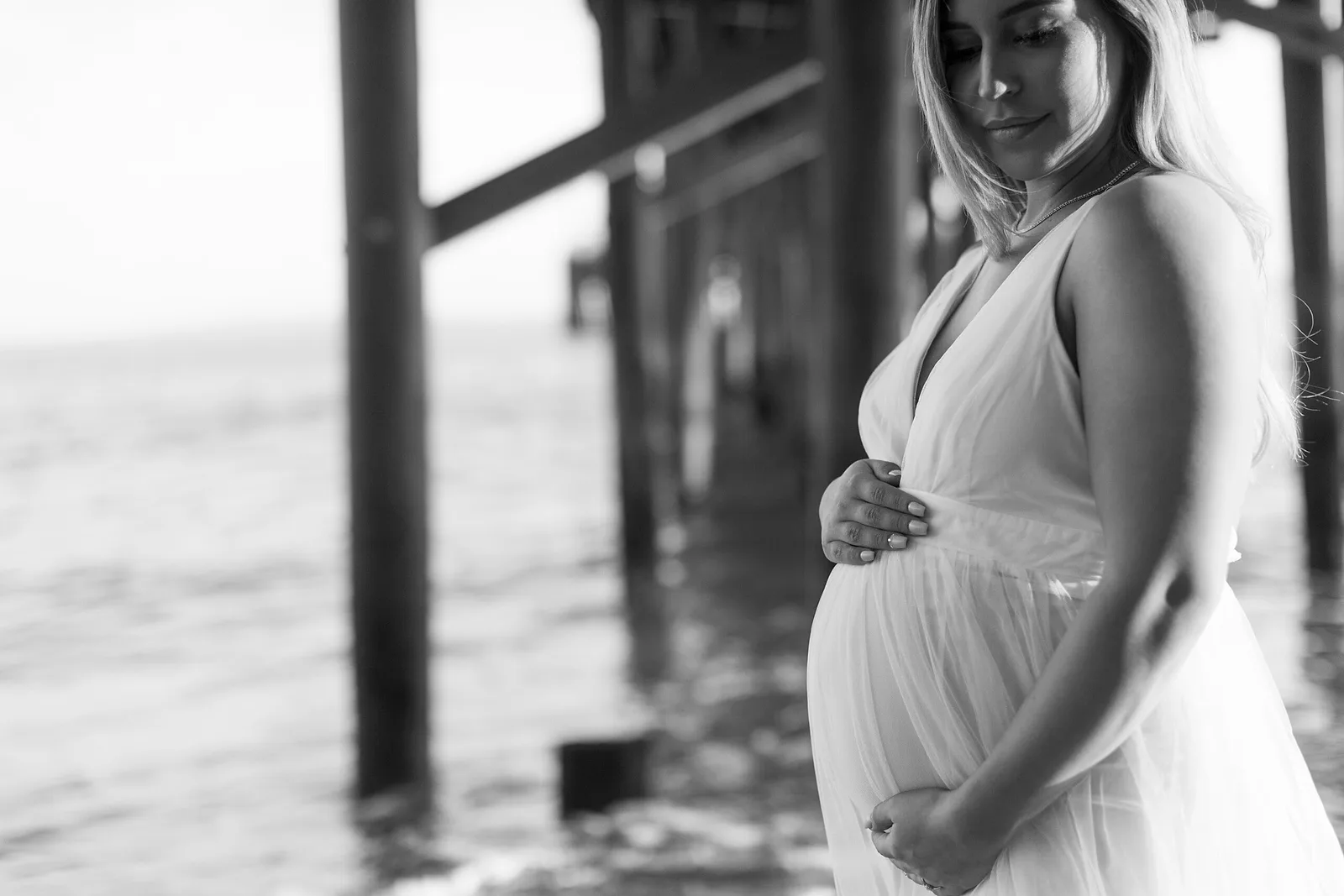 Black & White Maternity Portraits.
