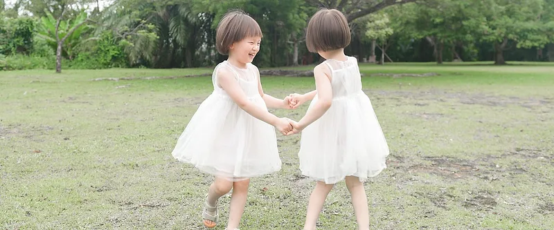 Photo by Min