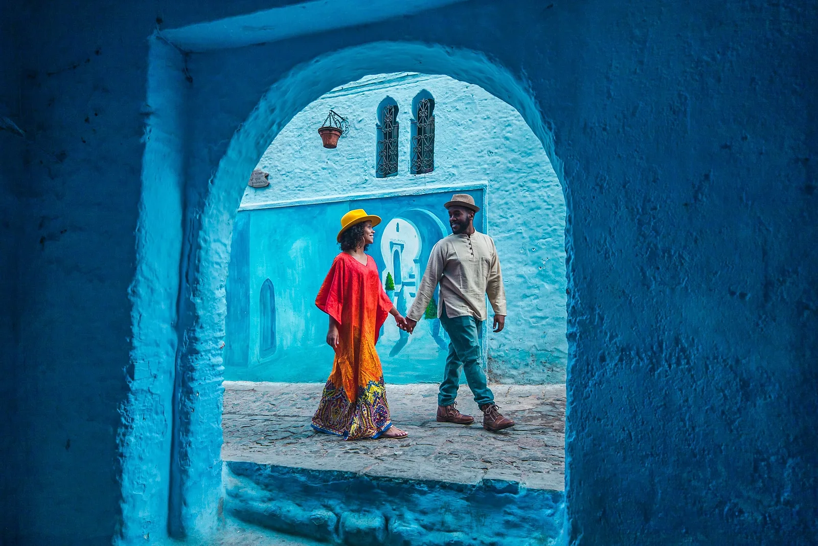 Proposal photoshoot by Ousamma, Localgrapher in Chefchaouen