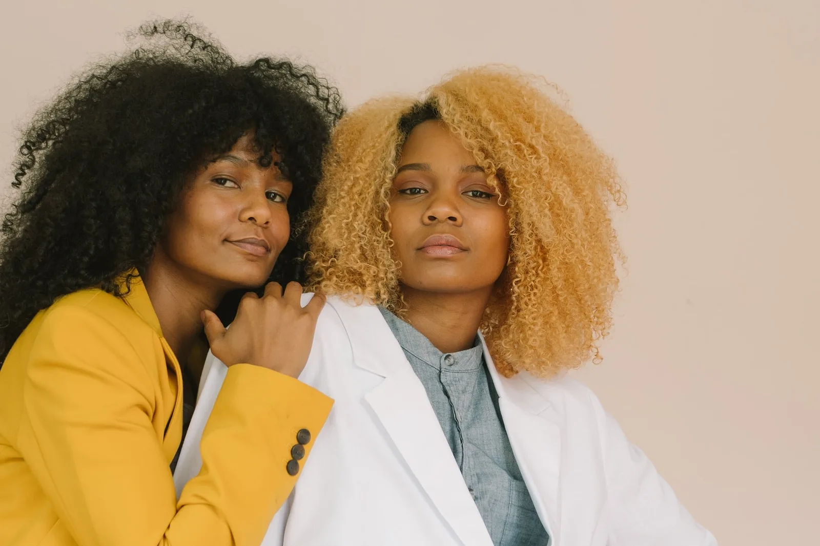 sisters' photoshoot