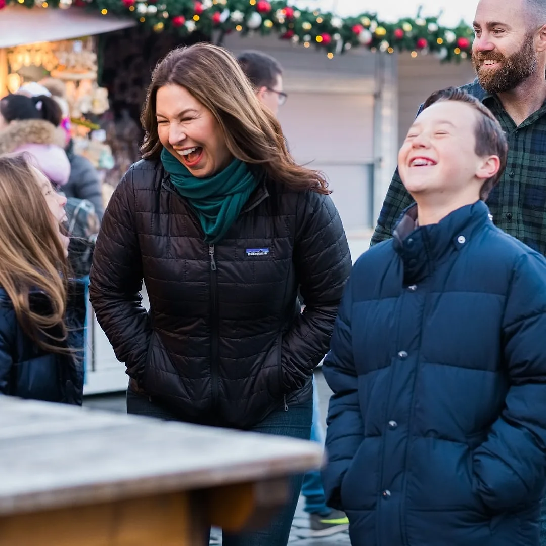 How to Book a Private Photographer for your Christmas Photoshoot.