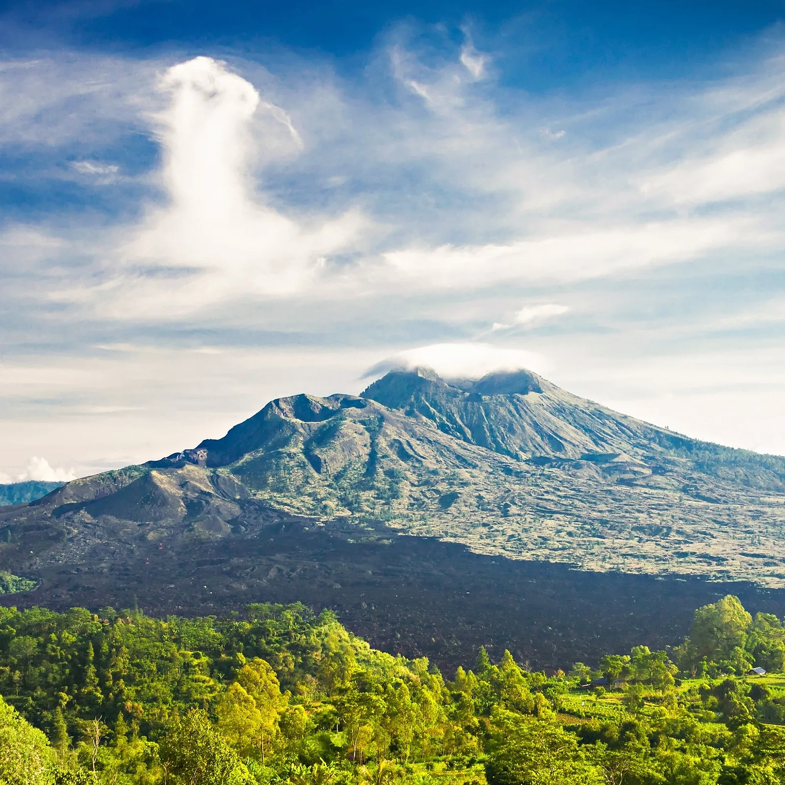Photoshoot in Bali: photo spot #9: mount batur.