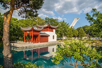 Botanical Garden — popular photoshoot spot in Quebec