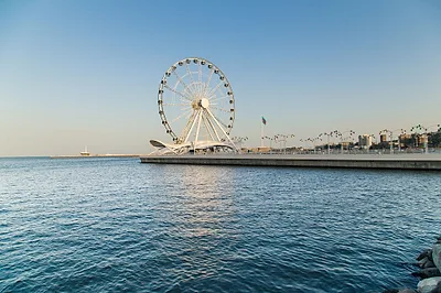 Baku Ferris Wheel — popular photoshoot spot in Baku
