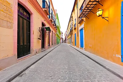 Old Havana — popular photoshoot spot in Cuba