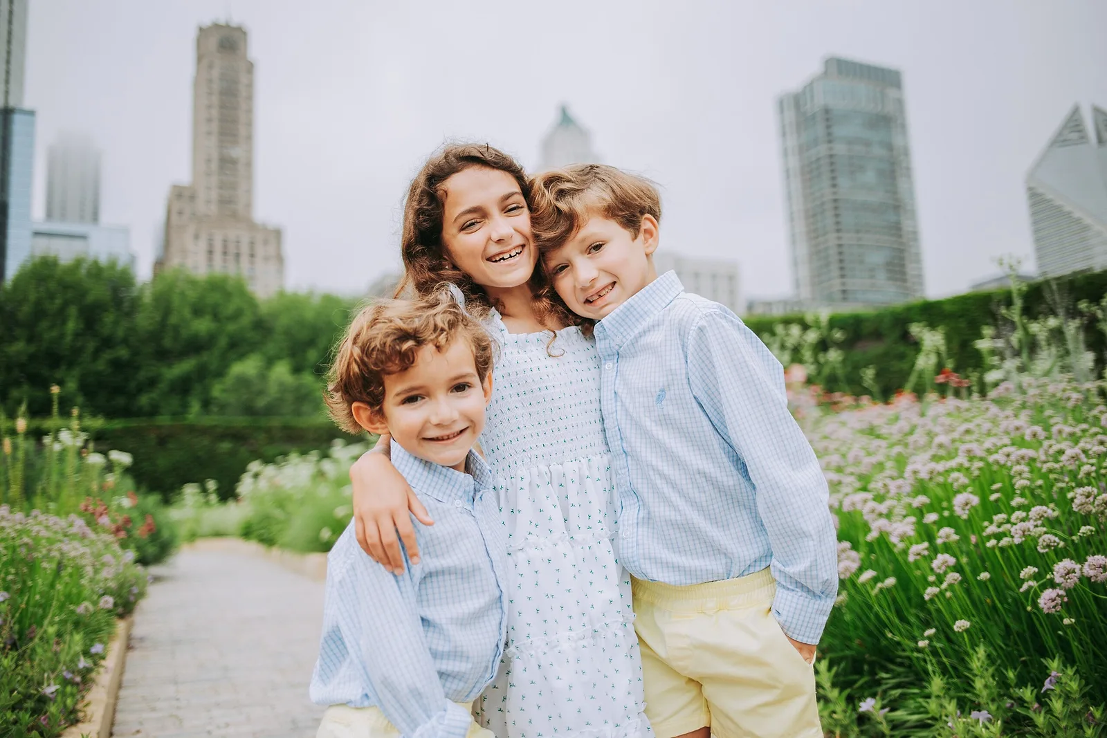 Family photoshoot by Ryan, Localgrapher in Chicago
