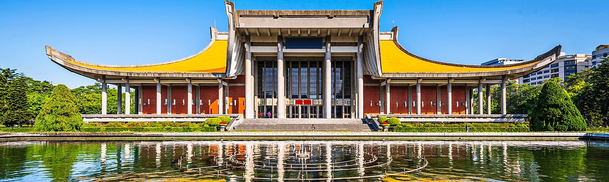Photoshoot at Sun Yat-sen Memorial Hall