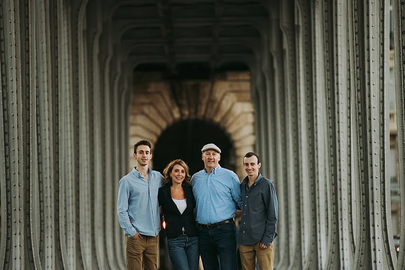 Family photoshoot by Daniel, Localgrapher in Paris