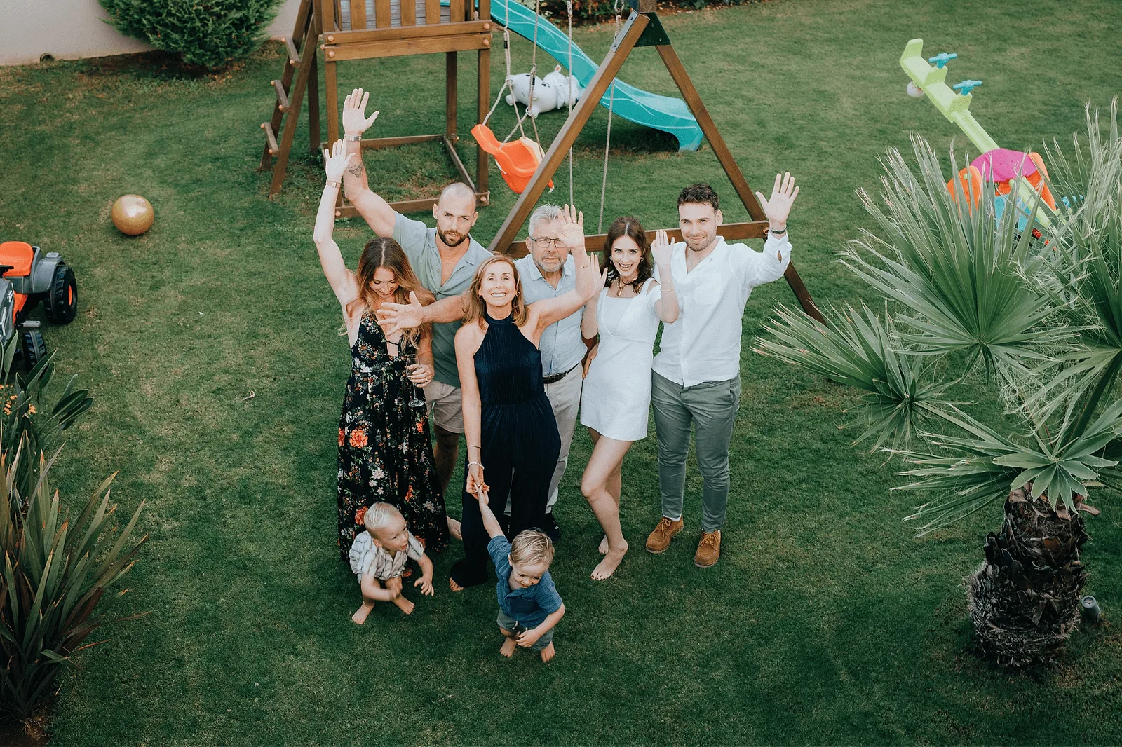 creative large family photo ideas