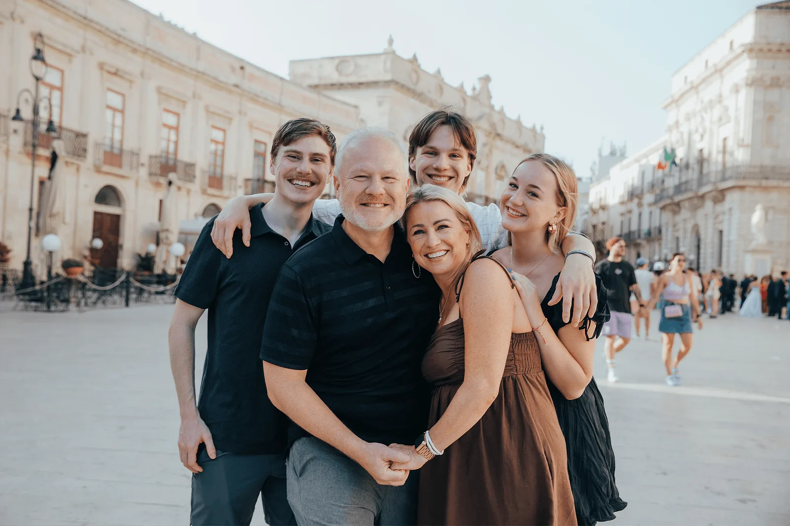 creative large family photo ideas