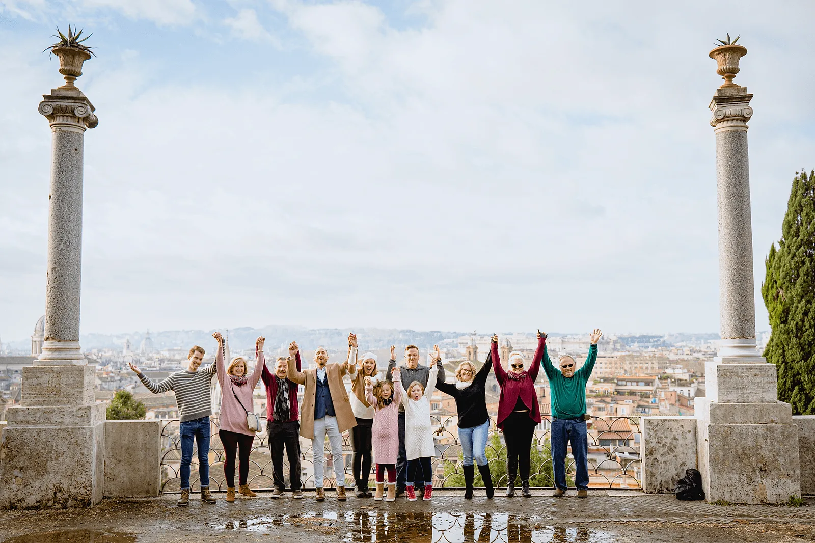 creative large family photo ideas