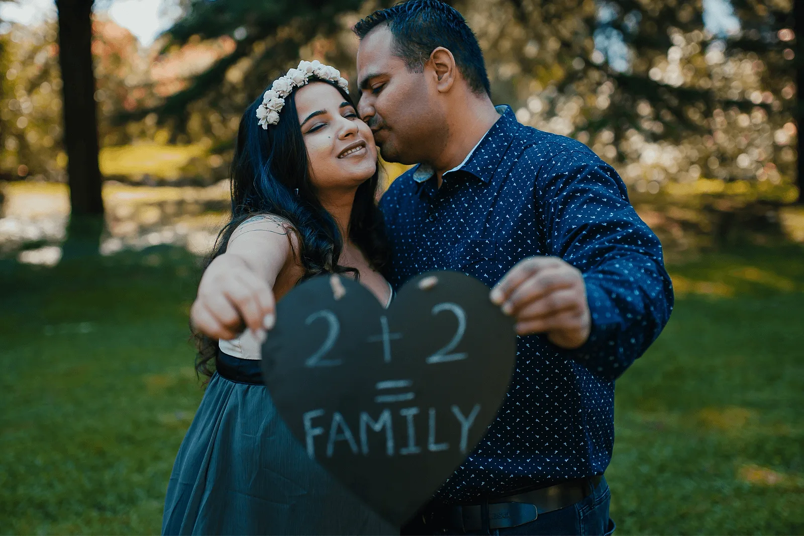 couple pregnancy announcement photos