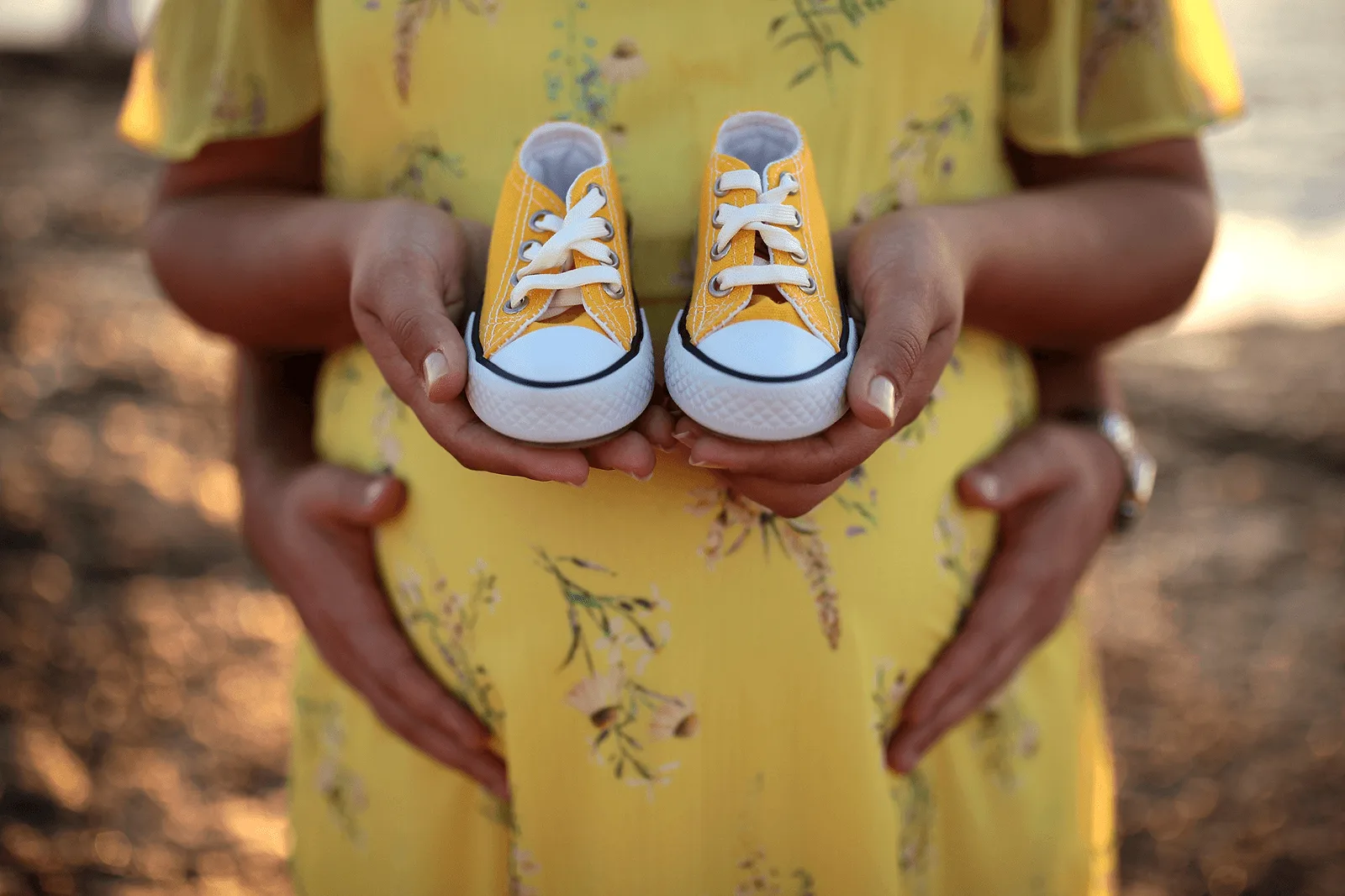 couple pregnancy announcement photos