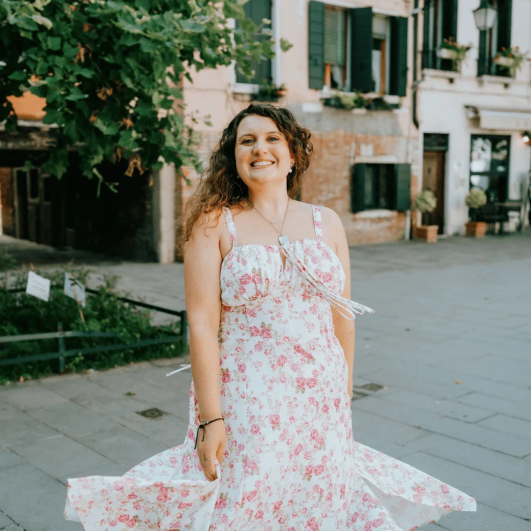 Pose #1: The Twirl.