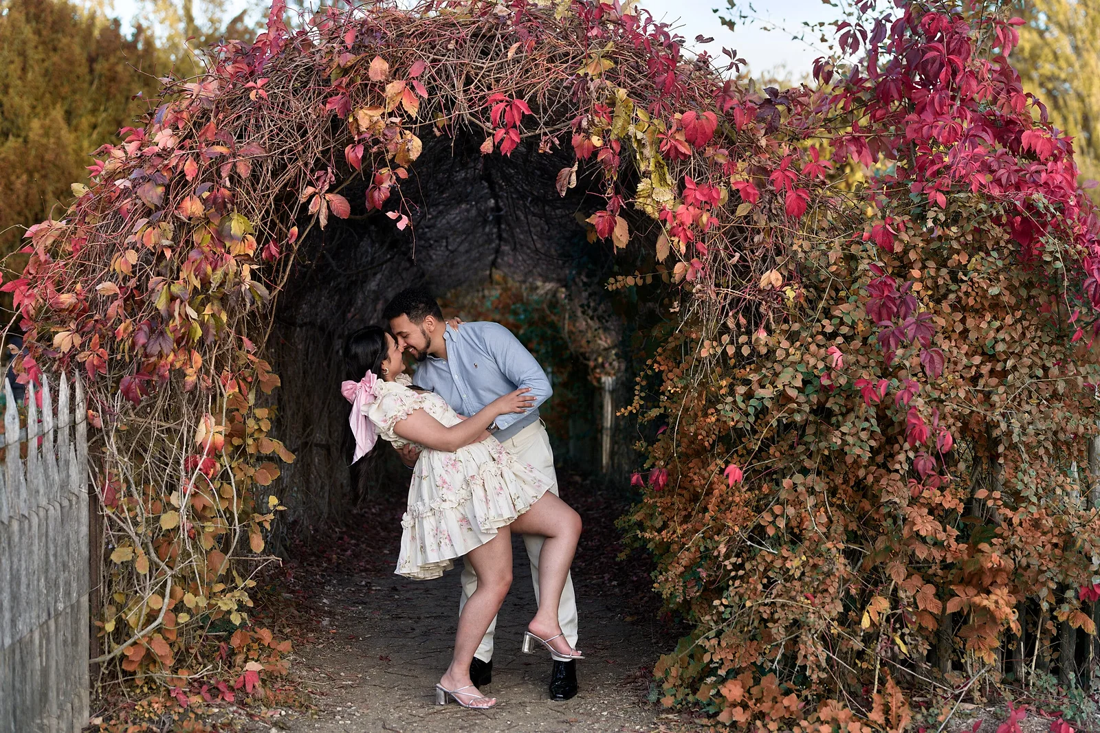 Couple photoshoot by Eny, Localgrapher in Versailles