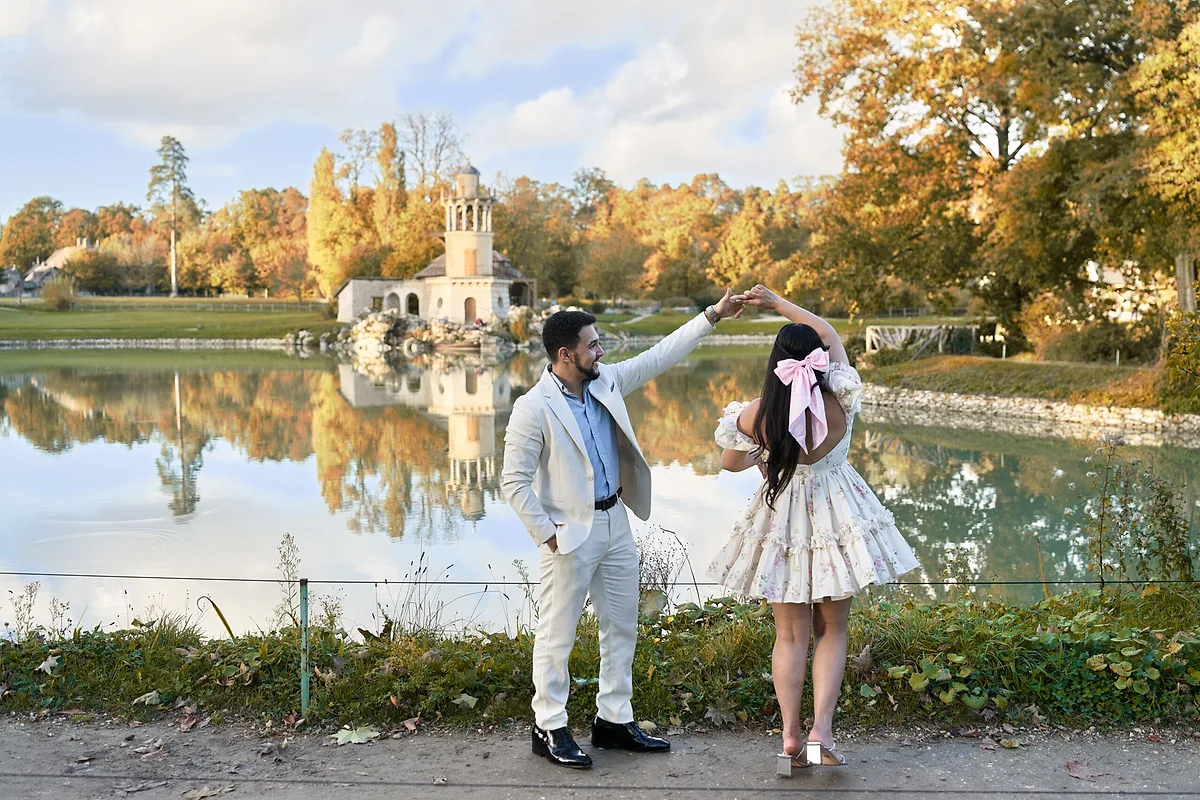 Photoshoot Ideas for Couples: Get Inspired by Real People & Their Personal Photographers