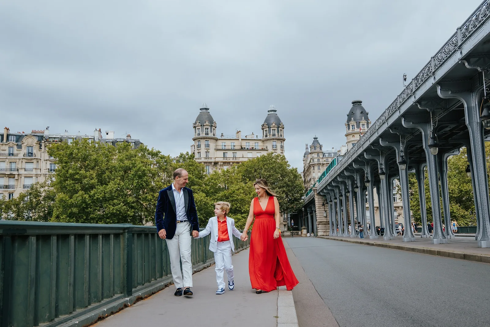 Family photoshoot by Daniel, Localgrapher in Paris