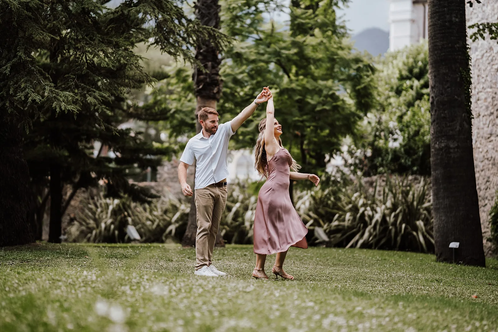 Engagement photoshoot by Mimmo, Localgrapher in Amalfi Coast
