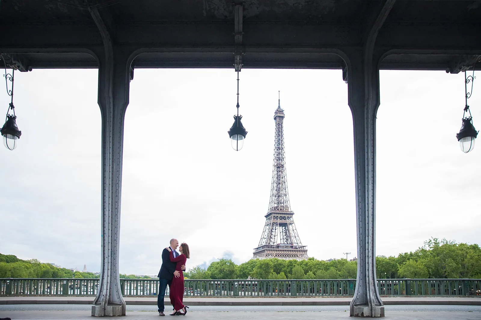 Couple photoshoot by Daniel, Localgrapher in Paris