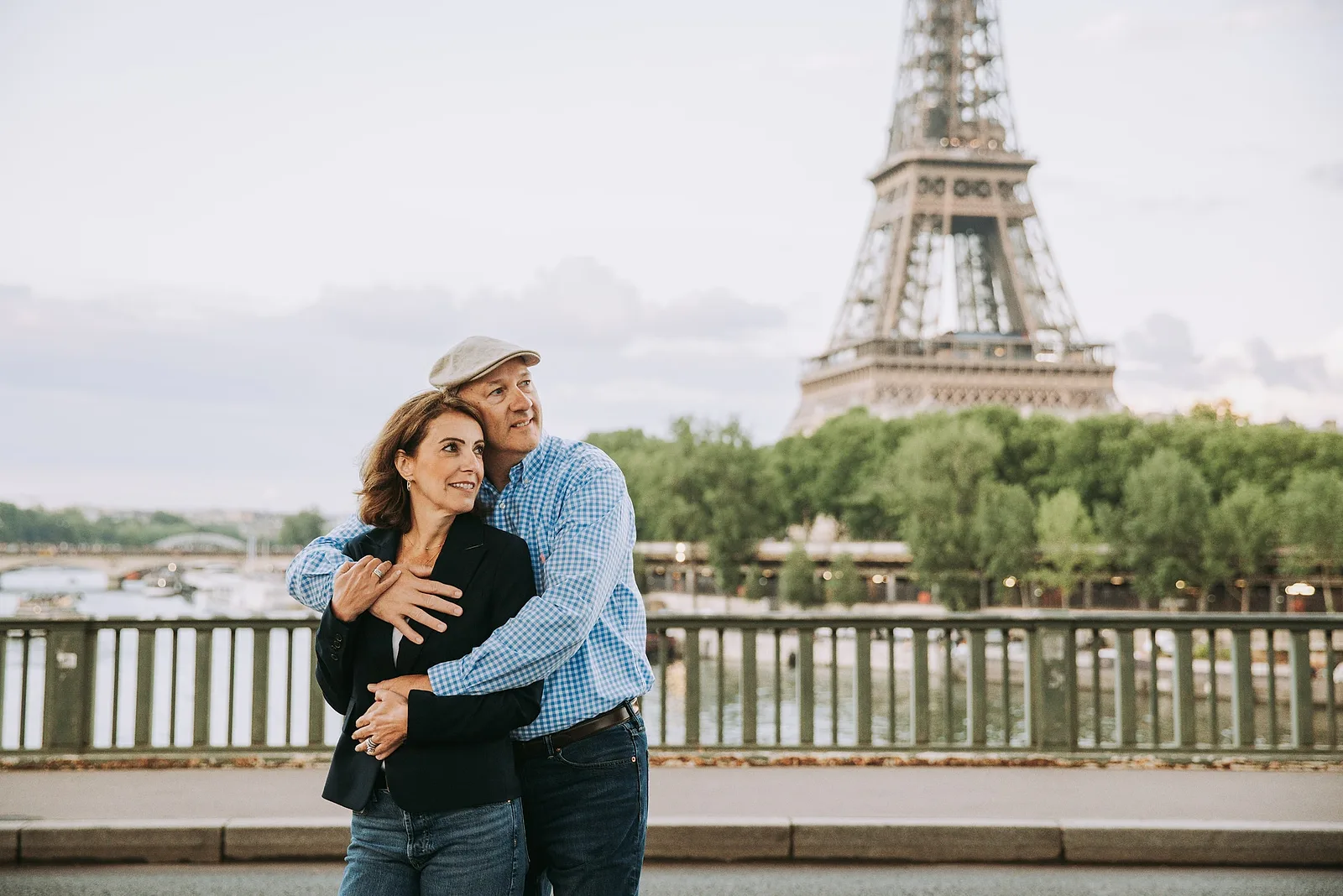 Couple photoshoot by Daniel, Localgrapher in Paris
