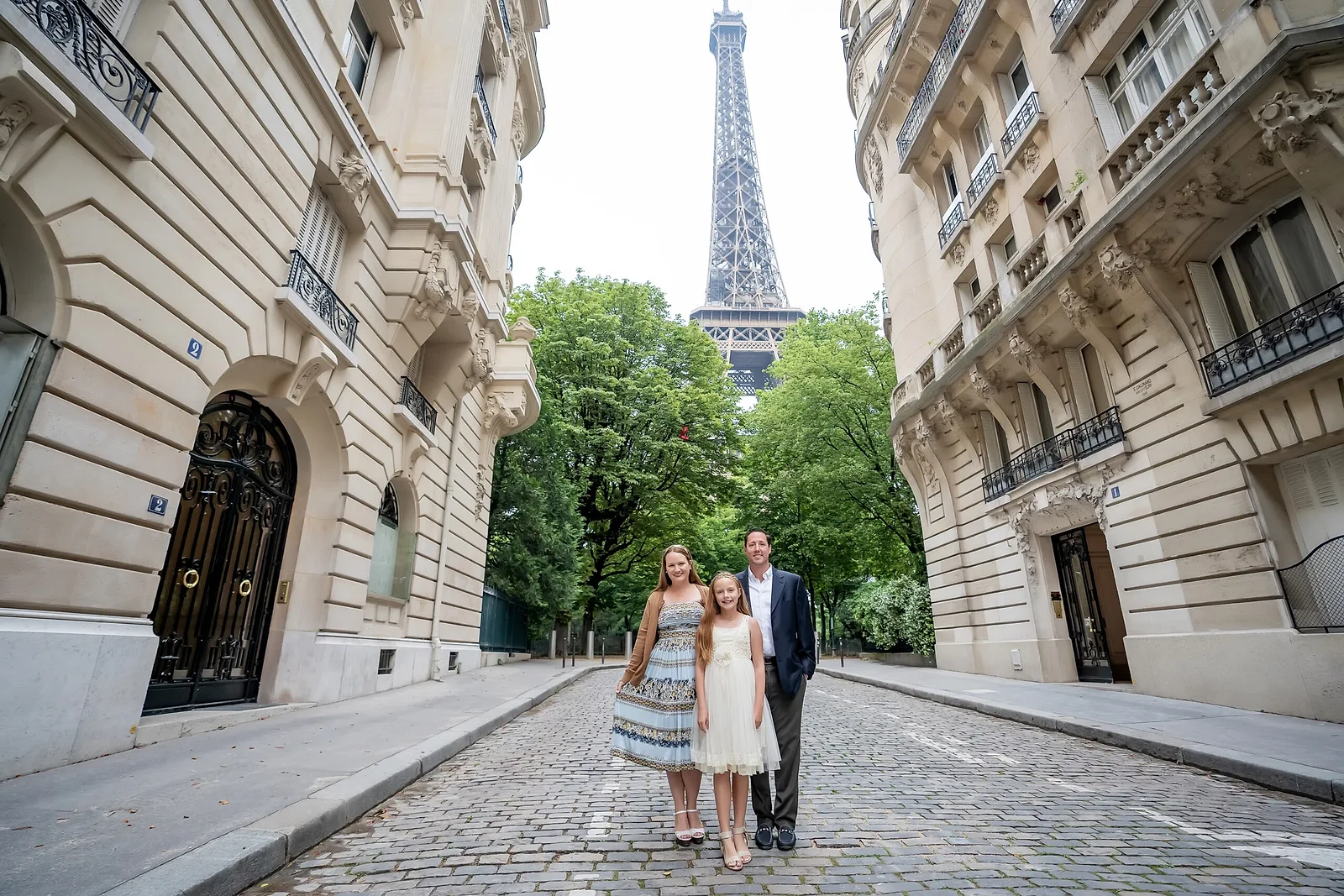 Family photoshoot by Eny, Localgrapher in Paris