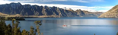 Lake Wakatipu — popular photoshoot spot in Queenstown