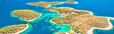 Pakleni Islands — popular photoshoot spot in Hvar