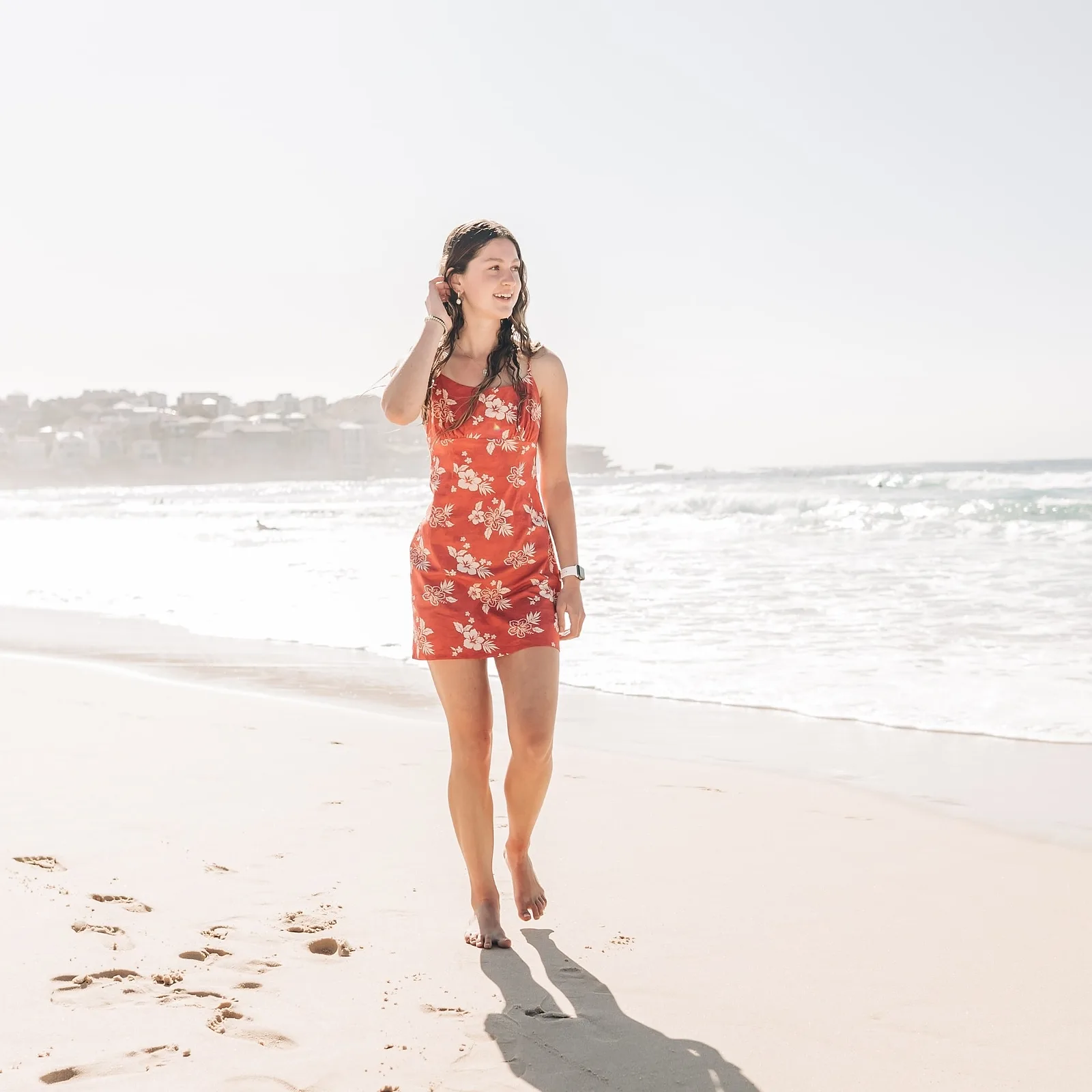Pose #4: Sandy Stroll.