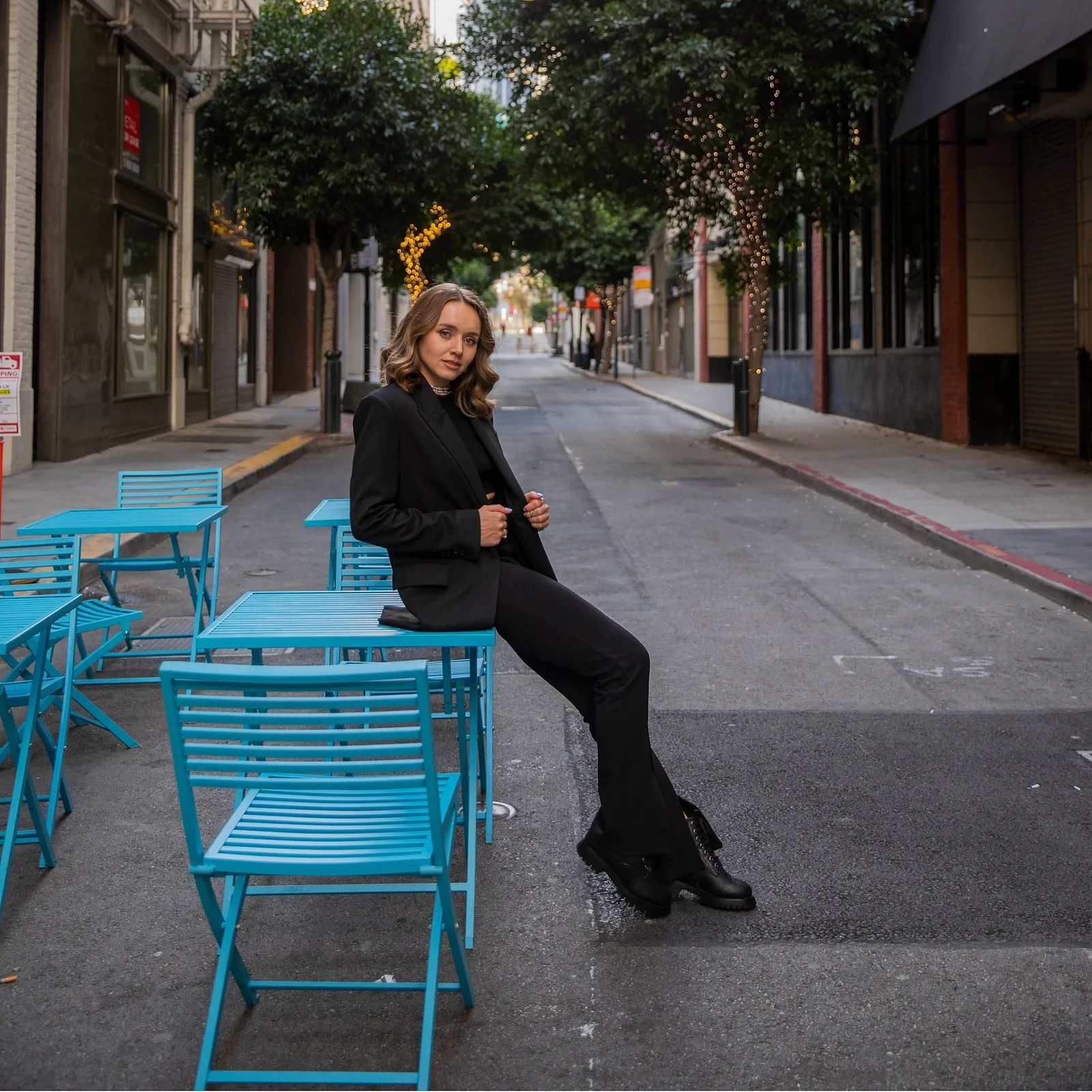 Pose #4: Urban Elegance.