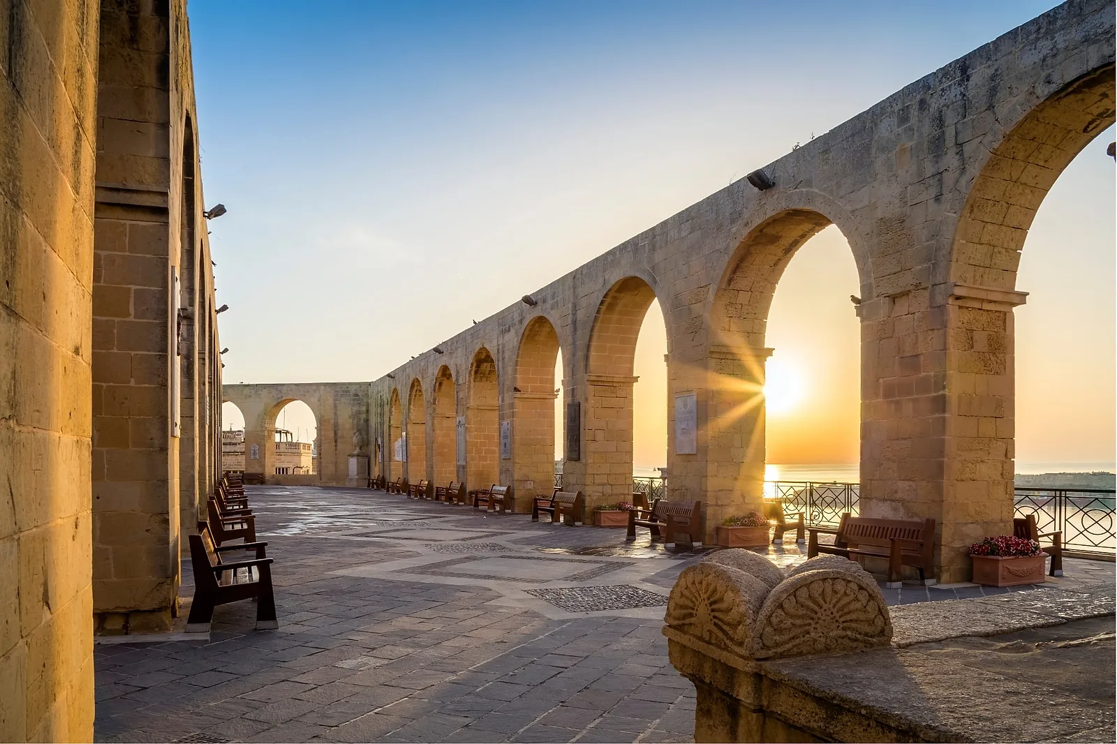 Photoshoot in Malta: reason #1: short distances.