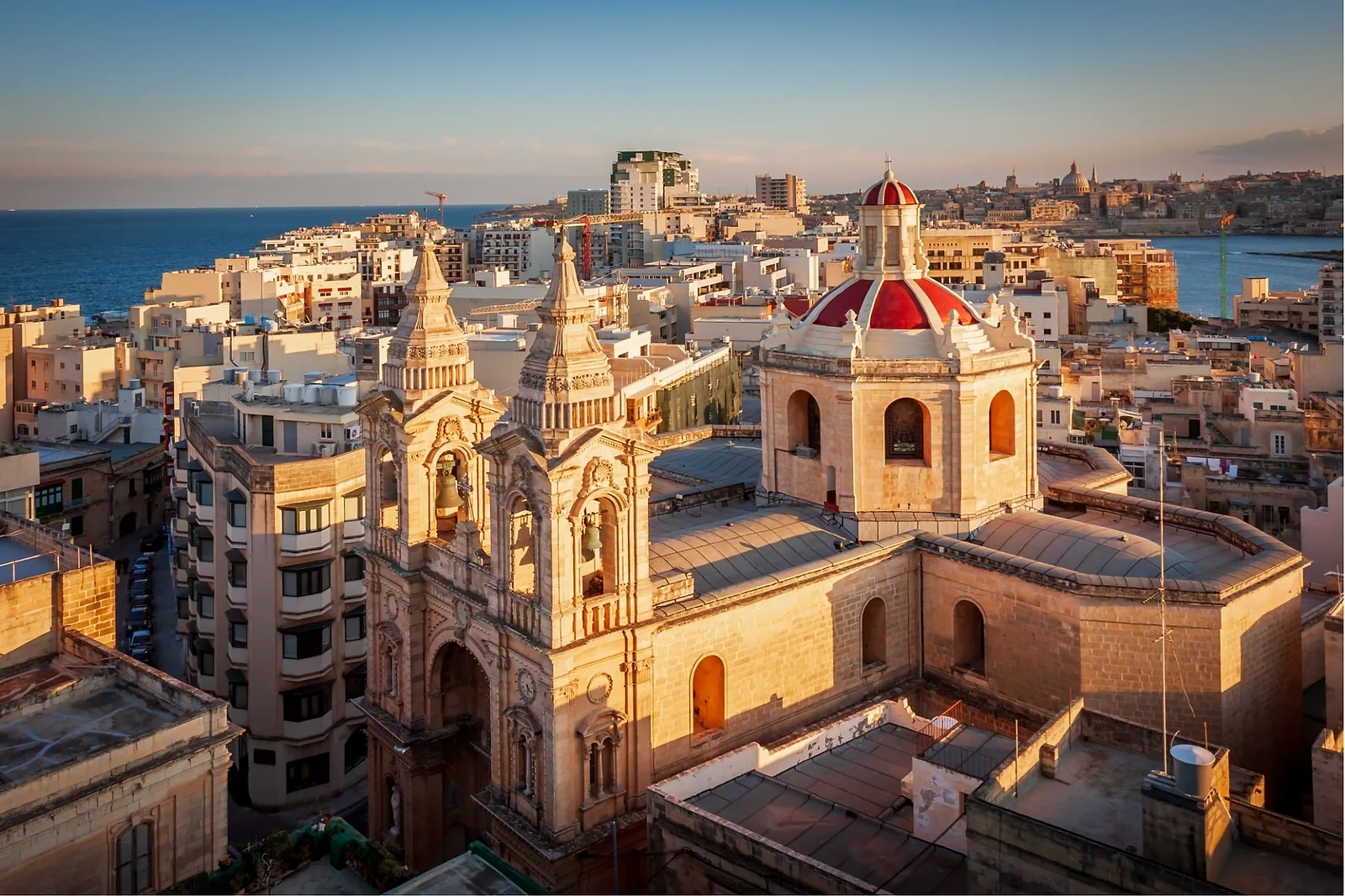 Photoshoot in Malta: reason #7: golden-hour magic.