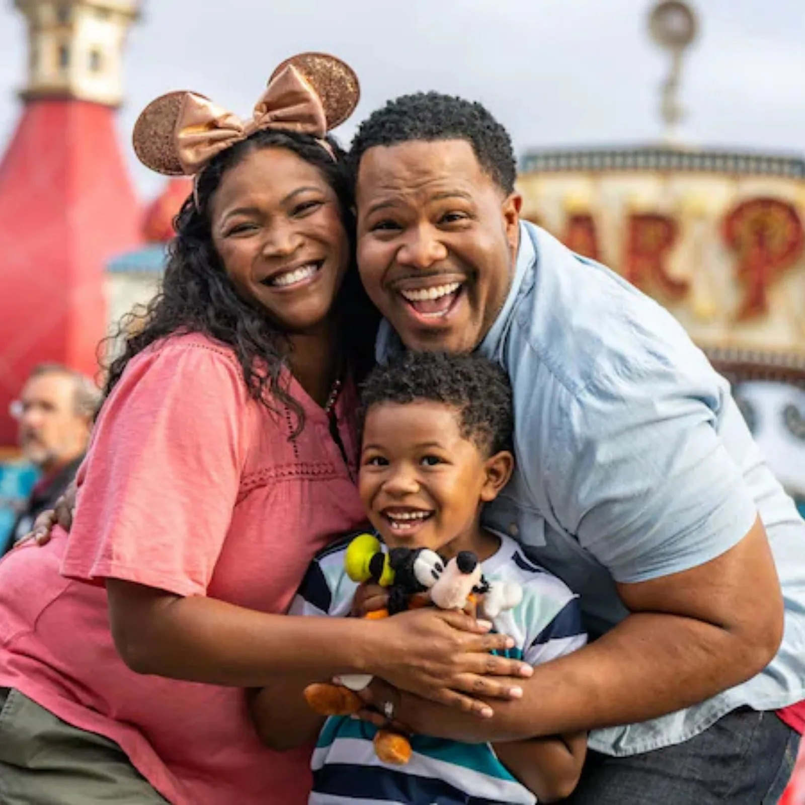 Scheduling a Professional Disneyland Photographer.
