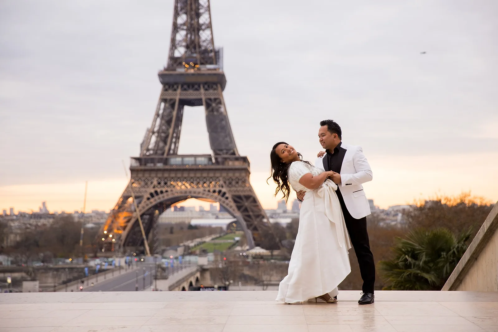 Photoshoot in Paris: parisian dip.