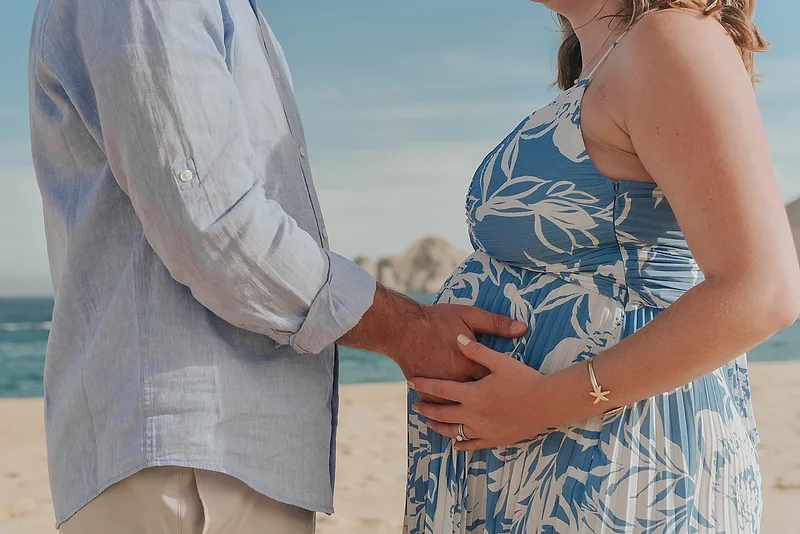 Vacation photoshoot in Cabo San Lucas by Maria