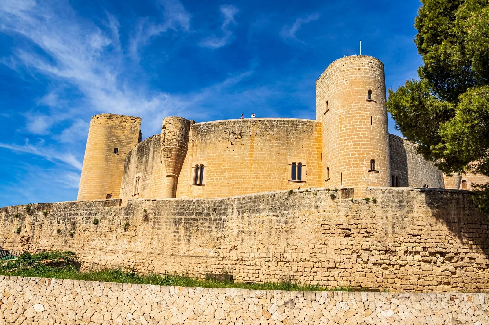 Photoshoot in Mallorca: castles & history.