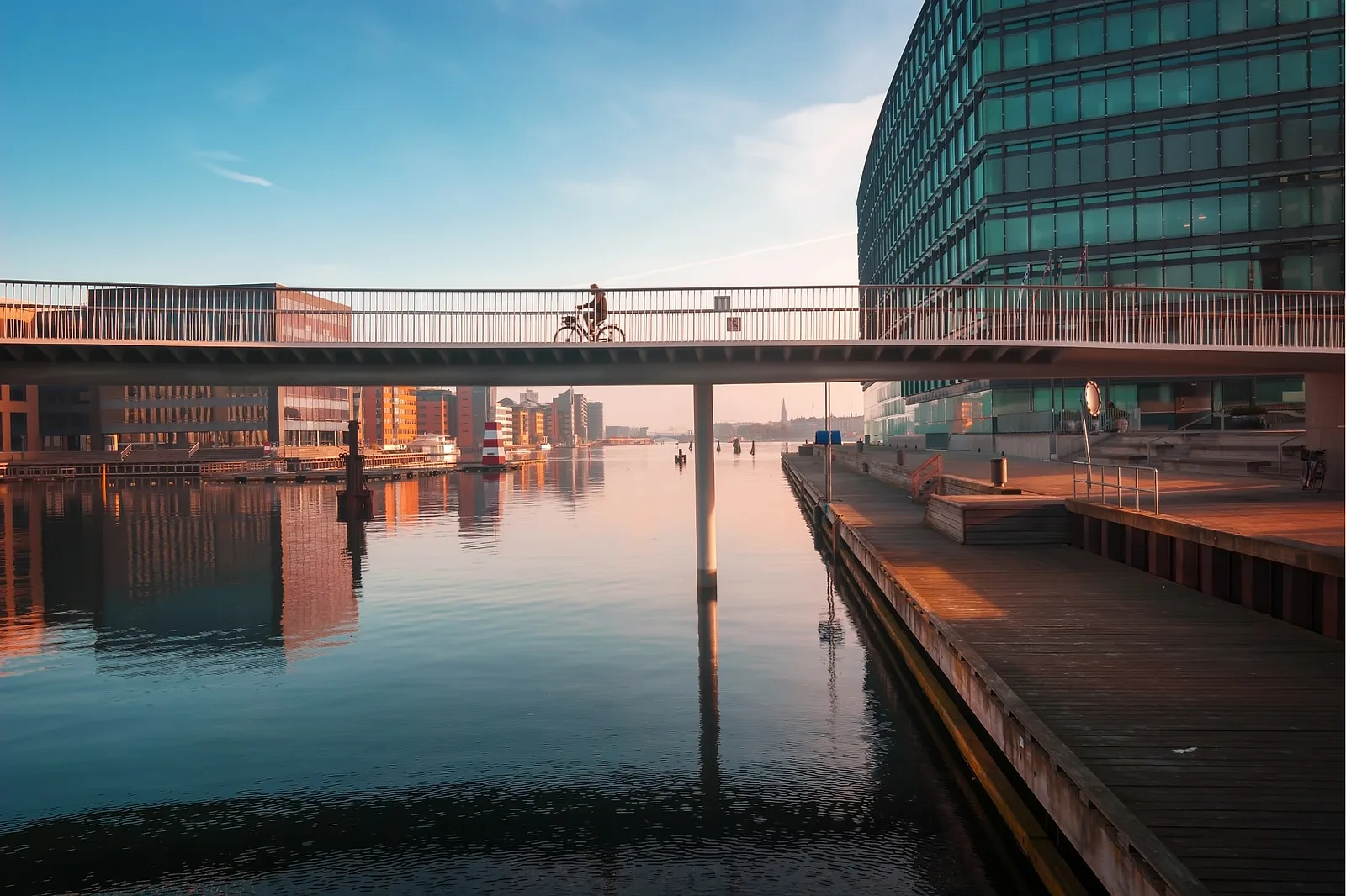 Photoshoot in Copenhagen: refshaleøen sunset.