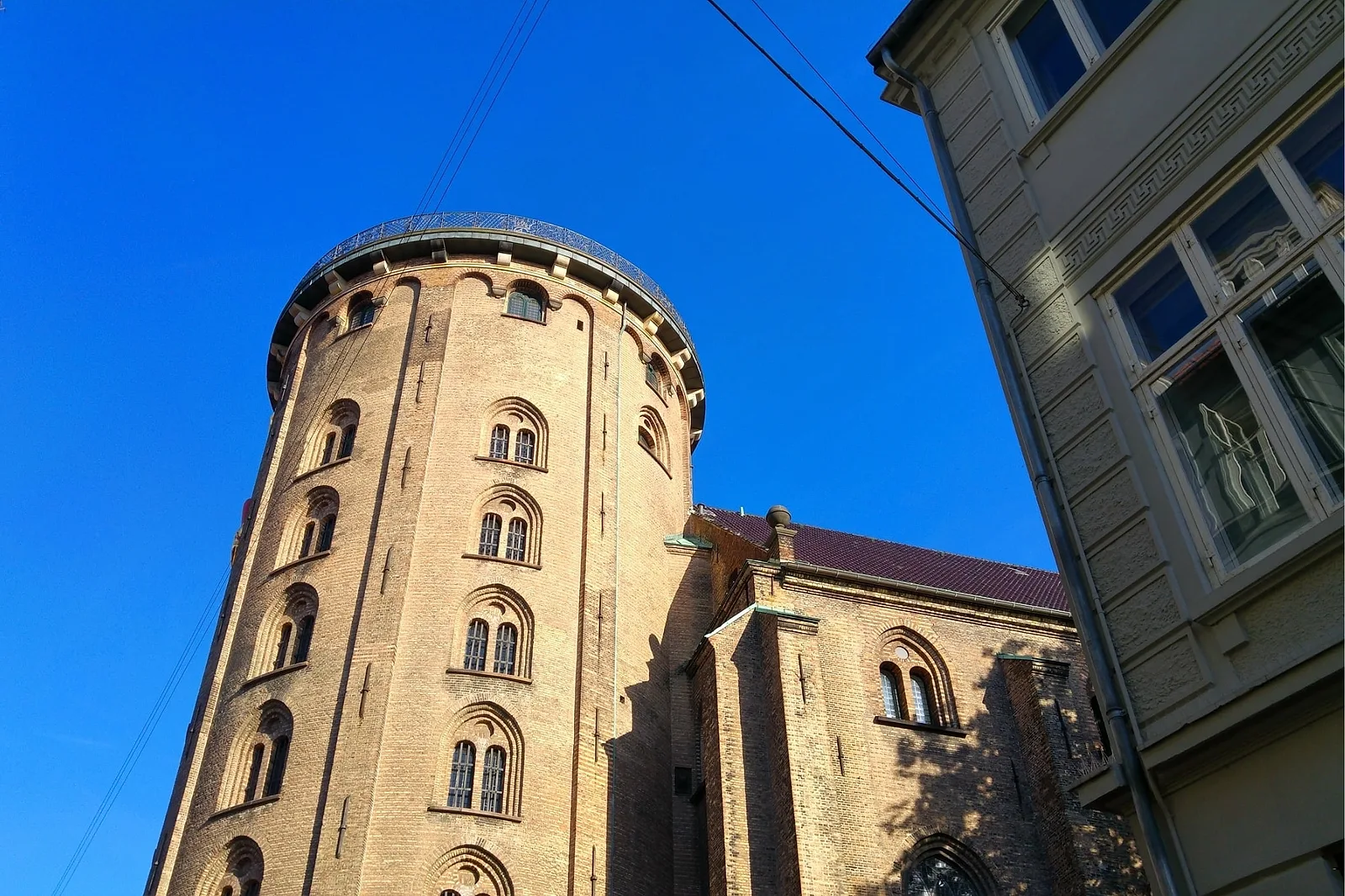 Photoshoot in Copenhagen: round tower.