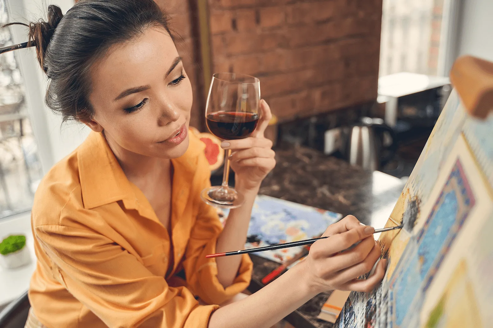 Photoshoot in Montreal: wine & paint night.