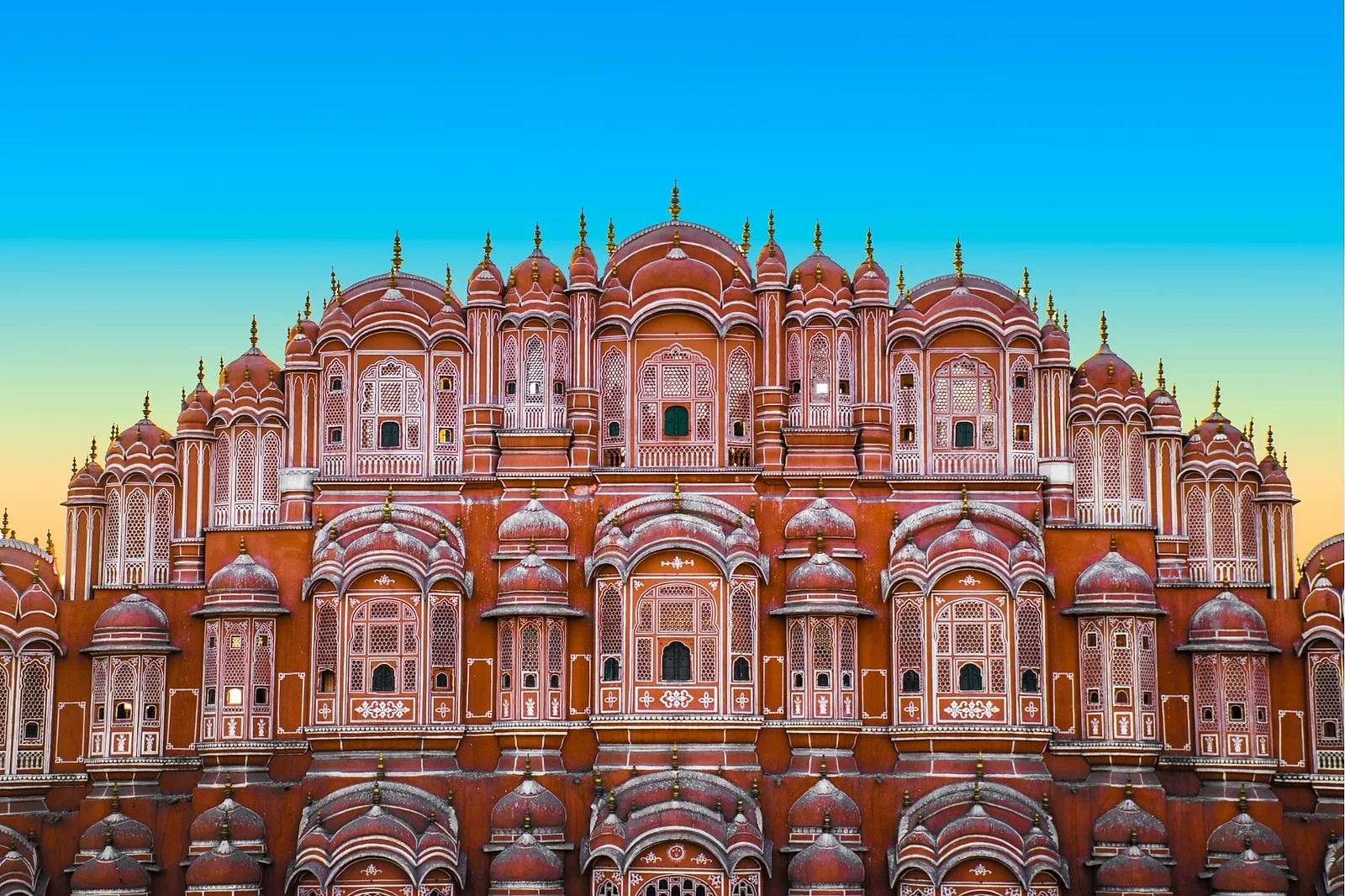 Photoshoot in Jaipur: hawa mahal.