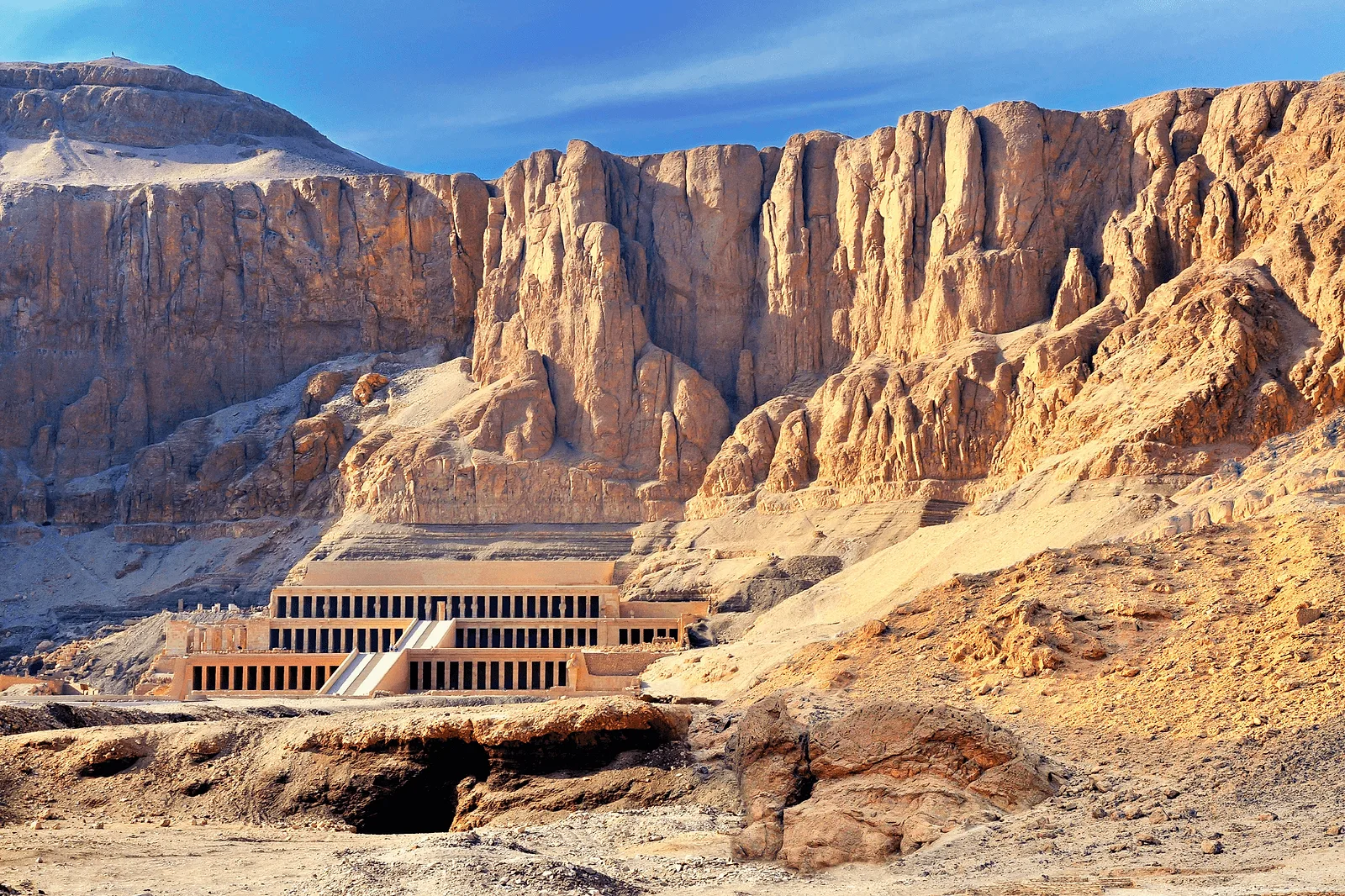 Photoshoot in Egypt: place #5: valley of the kings.